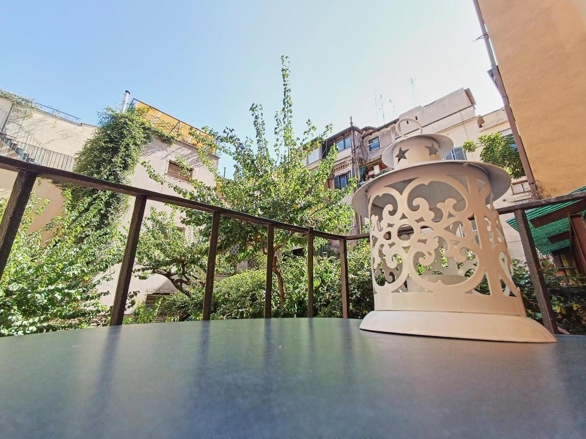 Mini Con Balcone A Piazza Del Popolo Apartment Rom